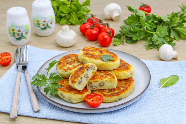 Котлеты постные картофельные на сковороде