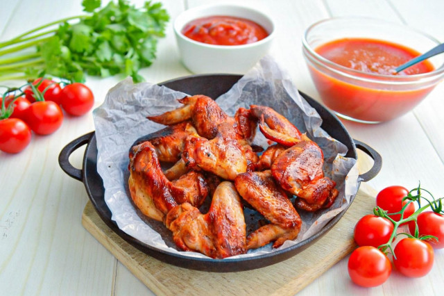 Жареные куриные крылышки на сковороде
