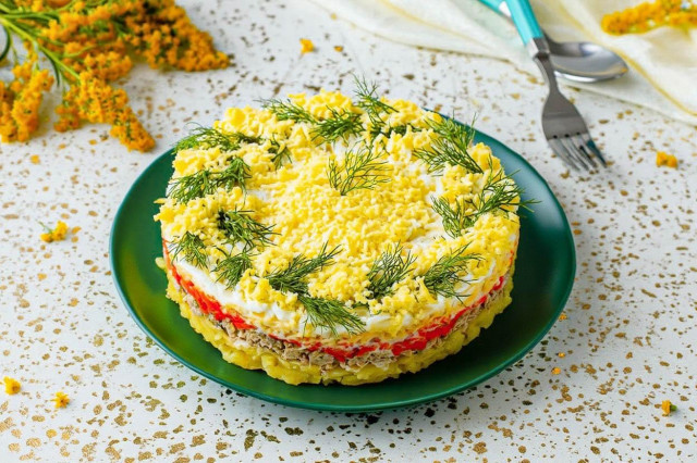 Салат Мимоза с консервированной горбушей классический