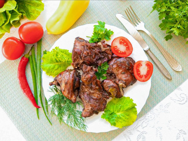 Сочная нутрия в духовке запеченная с чесноком и аджикой