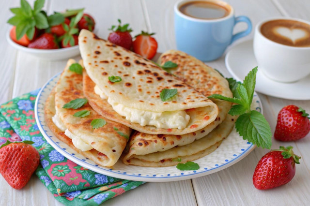 Сладкий ванильный кыстыбый с творогом и сыром