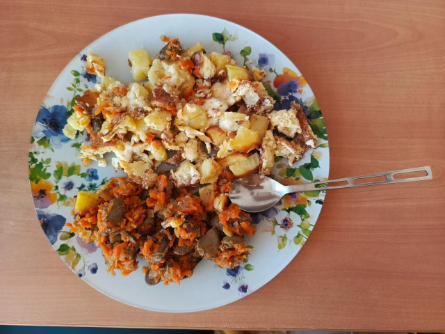 картофель с сыром и куриной печенью