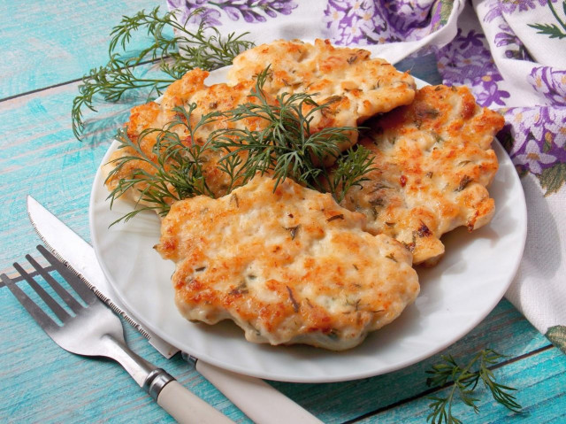 Рубленые куриные котлеты со сметаной