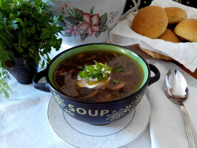 суп с шампиньонами и картофелем в мультиварке рецепт с фото пошагово. gribnoi sup iz shampinonov v. суп с шампиньонами и картофелем в мультиварке рецепт с фото пошагово фото. суп с шампиньонами и картофелем в мультиварке рецепт с фото пошагово-gribnoi sup iz shampinonov v. картинка суп с шампиньонами и картофелем в мультиварке рецепт с фото пошагово. картинка gribnoi sup iz shampinonov v. Наши ингредиенты. Грибочки промыть хорошо. В чашу мультиварки влить растительное масло и включить режим "жарка" или "выпечка" (что у вас есть) чтобы нагревалась.