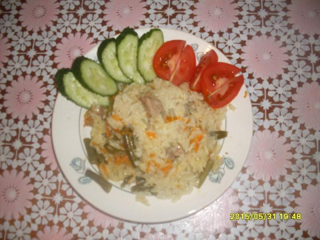Рис с мясом и овощами в мультиварке