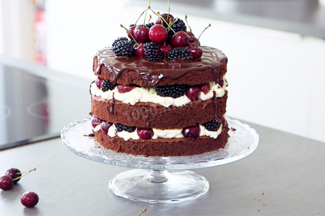 Голый торт с фруктами шоколадный бисквит с маскарпоне