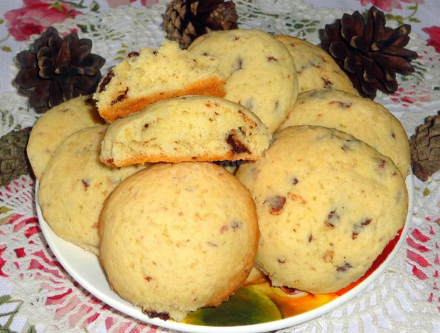 Печенье на маргарине с кусочками шоколада