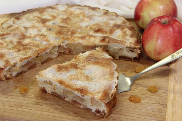 Пирог Яблочный со сметанной заливкой