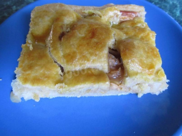 Пирог слоеный с яблоками на маргарине