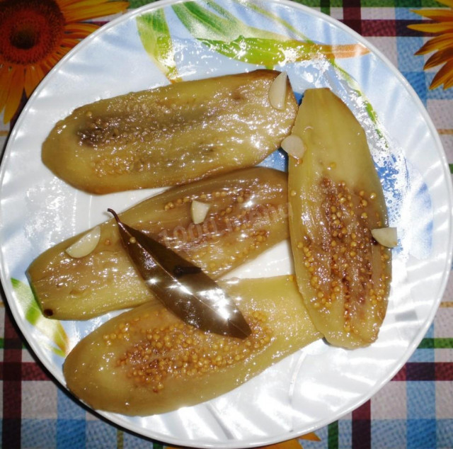 Холодная закуска Маринованные баклажаны с чесноком