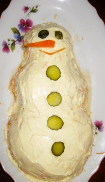 Салат Снеговичок с консервированной сайрой